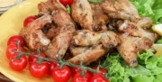 Эксперты нашли опасные куриные крылья с сальмонеллой