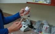 Названы болезни, при которых нельзя делать прививку от коронавируса