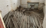 В бывшем здании Узловской обувной фабрики обнаружен склад ртутных ламп