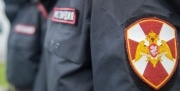 В Новомосковске мужчина вытащил из кассы кафе деньги
