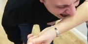 Щекинский грабитель с маслом искусал работника магазина