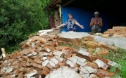 Снова виноваты шахты? В Дедилово рухнула стена частного дома