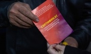 Бумажные сертификаты о вакцинации от коронавируса будут выдавать в МФЦ
