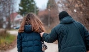В Новомосковске задержали напавшего на женщину разбойника