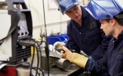 Эксперты назвали самые стабильные для работников сферы труда
