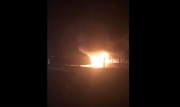 В Узловой ночью машина врезалась в бетонные блоки и загорелась