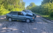 В Новомосковске 18-летняя девушка на ВАЗе заехала «против шерсти» и устроила ДТП