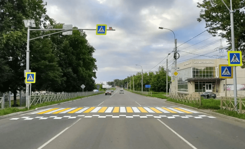 В Тульской области работают 76 «умных» пешеходных переходов