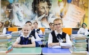 Новый учебный год в школах начнется в обычном формате