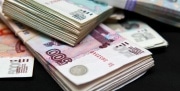 Российским чиновникам предлагают ввести надбавку к зарплате