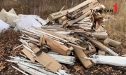 Под Кимовском нашли очередную свалку ртутных ламп и отходов швейного производства