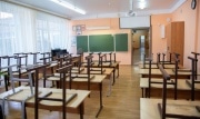 Жители Новомосковска пожаловались на конфликт детей с учителем
