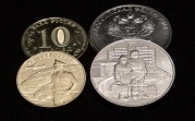 Банк России выпустил монеты в честь медиков и работников транспортной сферы