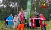 Фанаты SHAMANа высадили в Новомосковске ели в честь певца