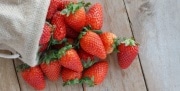 Эксперты рассказали о главных правилах выбора вкусной клубники