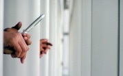МВД предложило блокировать сотовую связь в тюрьмах