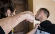 Привет из 90-х: В Тульской области ревнивец с друзьями устроили разборки из-за девушки