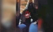 В Новомосковске водитель такси выволок из салона хамящих пассажирок: видео