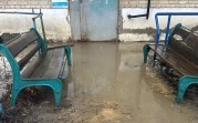 Жители ул. Профсоюзной в Новомосковске: «Добираться домой приходится вплавь!»
