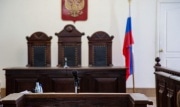 В Новомосковске оштрафовали мастера маникюра за отсутствие регистрации в качестве ИП
