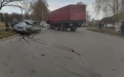 В Богородицке в ДТП с грузовиком пострадали два человека