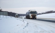 Грузовикам на год запретили ездить по МКАДу