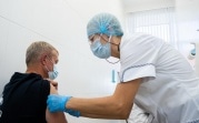 Роструд разъяснил правила отстранения непривитых сотрудников от работы