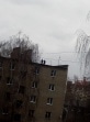 В Новомосковске подростки проводят свободное время на крыше пятиэтажки