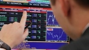 Нефть разогрела рубль: что теперь будет с курсом доллара