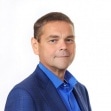 Руководитель местного отделения партии \"СПРАВЕДЛИВАЯ РОССИЯ\" Олег Гиленко поздравил жителей города с Днём защитника Отечества