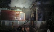 На пожаре в частном доме в Донском два человека получили ожоги