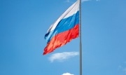 В тульских школах учебная неделя началась с гимна и поднятия флага