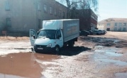 Грузовая «Газель» «прилегла отдохнуть» на одной из улиц Узловой