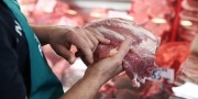 В гипермаркете «Линия» в Новомосковске нашли просроченное мясо