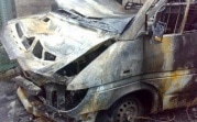 В Кимовске неизвестный поджег пять микроавтобусов предпринимателя
