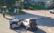 В Новомосковске экипаж Росгвардии столкнулся с «Ниссаном»