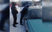 В Новомосковске двое закладчиков на «девятке» распространяли наркотики