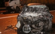 В Туле Renault влетел в грузовик: водитель погиб