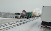 Движение на автодороге Тула-Новомосковск парализовано из-за буксующих фур