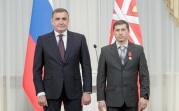 Алексей Дюмин вручил тулякам государственные и региональные награды