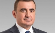 Алексей Дюмин поздравил работников налоговых органов с профессиональным праздником