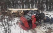 В Тульской области 30-летний водитель опрокинул Scania в кювет