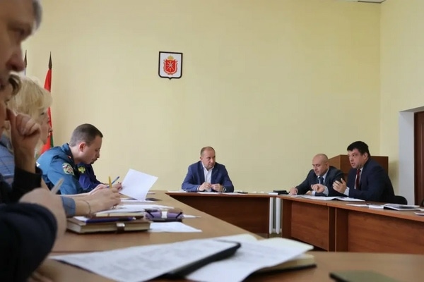 Безопасность школ перед 1 сентября стала главной темой заседания КЧС в Новомосковске