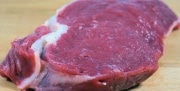 Полторы тонны «сомнительного» мяса сняли с продажи в Тульской области