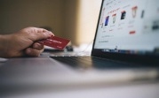 Как владельцам кредитных карт уйти на кредитные каникулы