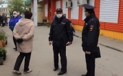 Полицейские напоминают тулякам о необходимости соблюдения масочного режима