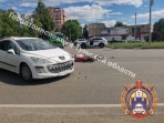 В Новомосковске водитель Peugeot снес 26-летнего мотоциклиста