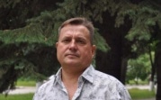 Политик из Новомосковска отказался вызвать незнакомцу такси: ему сломали позвоночник