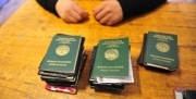 Гостеприимный житель Новомосковска прописал в своей квартире 11 иностранцев