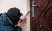 Жительницу Донского обокрали 3 раза за 5 дней